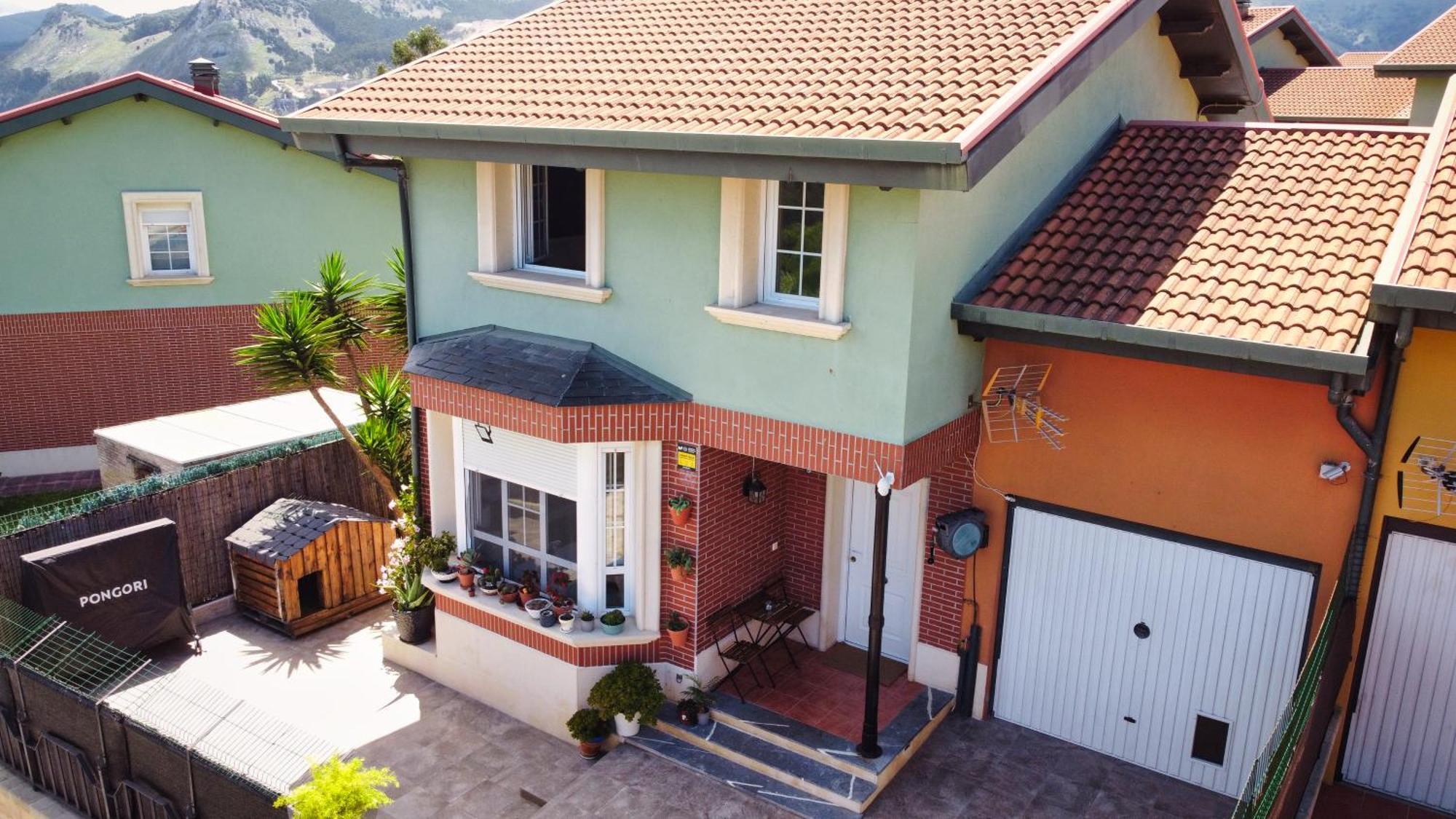 Villa La Casuca De Logan Castro Urdiales Exterior foto